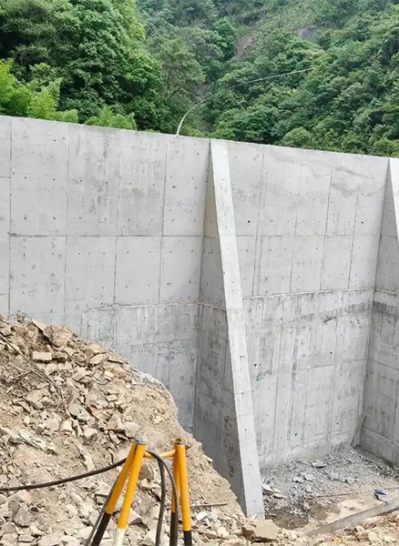 德州乐陵重力式挡土墙